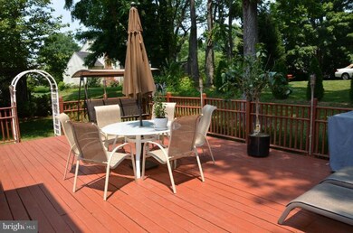 9803 Woodfahl Ct, Burke, VA 22015 - photo 2