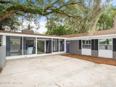 724 Grove Park Blvd, Jacksonville, FL 32216 - photo 4