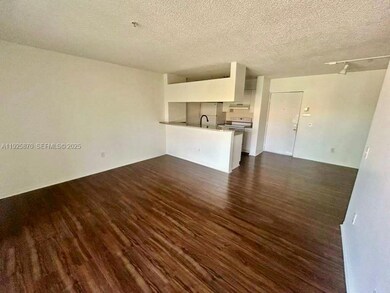 460 S Park Rd unit 6305, Hollywood, FL 33021 - photo 2