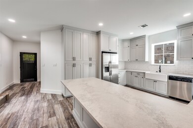 1013 Murphy St, Gainesville, TX 76240 - photo 4