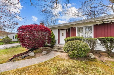 11 Mulberry Cir, Johnston, RI 02919 - photo 3