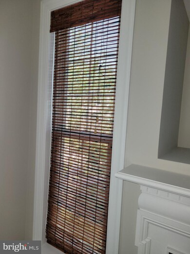 8507 Ice Crystal Dr, Laurel, MD 20723 - photo 7