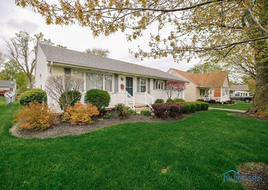 724 Edith Ave, Findlay, OH 45840 - photo 2