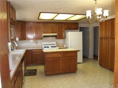 Large bright kitchen.