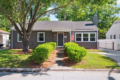 2408 E 40th St, Savannah, GA 31404 - photo 2