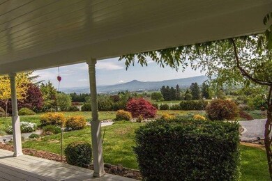 969 Old Stage Rd, Central Point, OR 97502 - photo 7