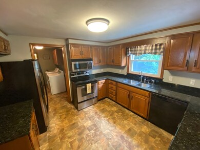 20 Evergreen Cir, Whitinsville, MA 01588 - photo 3