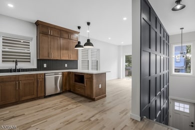 13 Voorhees St, Newark, NJ 07108 - photo 3