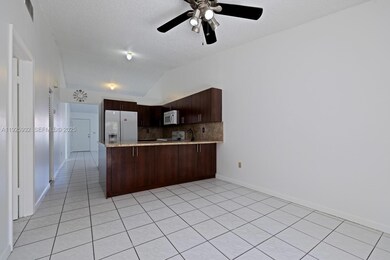 9098 NW 114th St, Hialeah, FL 33018 - photo 6