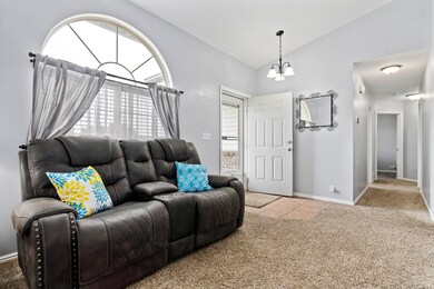 005_Living Room