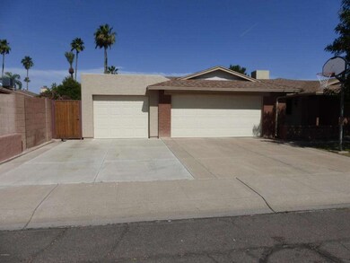 Attached Garage/Workshop