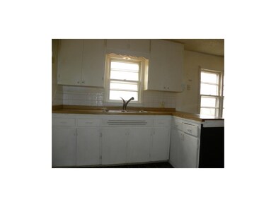 Lots of kitchen storage