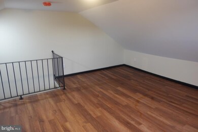 550 Walnut St, Camden, NJ 08103 - photo 6