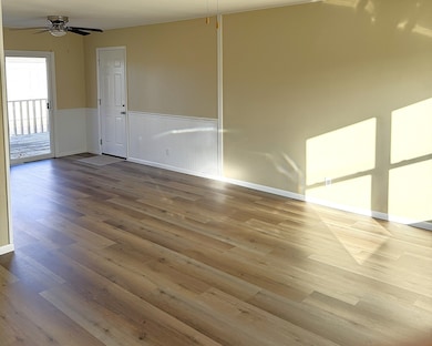 419 Ferris St, Dixon, IL 61021 - photo 5