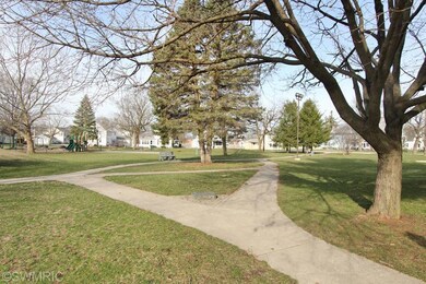 224 N Hudson St, Lowell, MI 49331 - photo 2