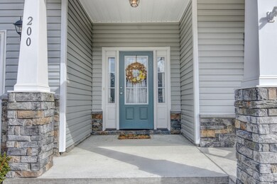 200 Admiral Ct Sneads Ferry NC-large-004