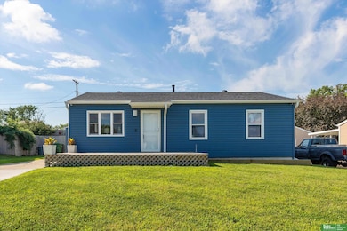 4113 Bartmann Dr, Bellevue, NE 68147 - photo 2