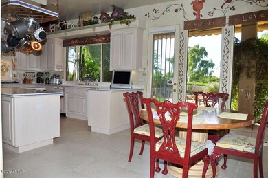 Breakfast Room-Kitchen