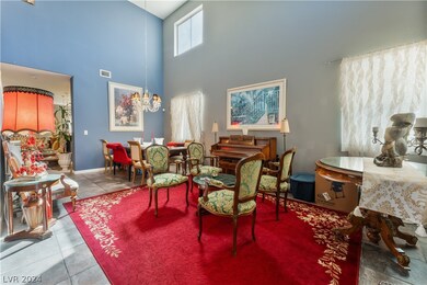 High Ceiling at living room and dinning room