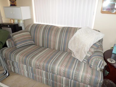 QUEEN SLEEPER/SOFA