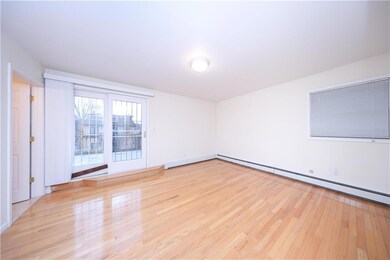 75-59 195th St, Fresh Meadows, NY 11366 - photo 5