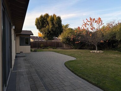 1264 Brookings Ln, Sunnyvale, CA 94087 - photo 2