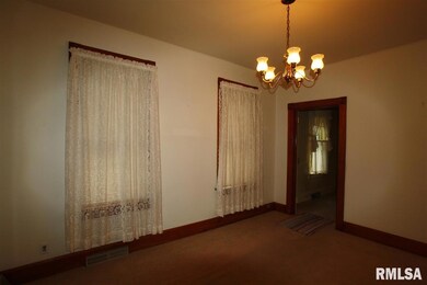 1933 W 2nd St, Davenport, IA 52802 - photo 4