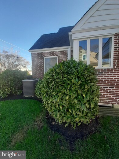 27 W North Ln, Conshohocken, PA 19428 - photo 4