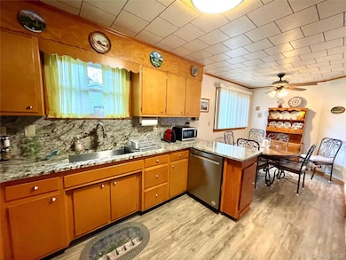 23 Red Barn Rd, Pine Bush, NY 12566 - photo 2