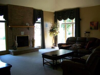 13040 Waverly Ct, Saint John, IN 46373 - photo 6