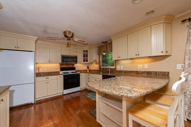 5 Thom Ave, Buzzards Bay, MA 02532 - photo 7