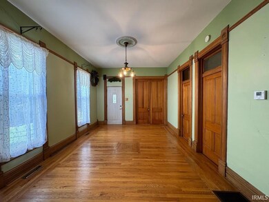 706 W Broadway, Logansport, IN 46947 - photo 2