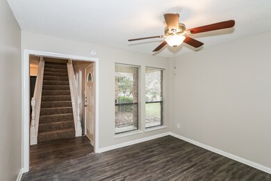 15711 Gilbertyn Dr, Tomball, TX 77377 - photo 5