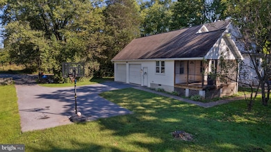24 Potomac Ave, Shenandoah Junction, WV 25442 - photo 5