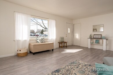 1360 E Apple Ave -3