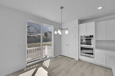 8622 N Halloran Ct unit 1330, Lake Point, UT 84074 - photo 4