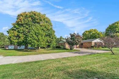 938 S 400 W, Warsaw, IN 46580 - photo 2