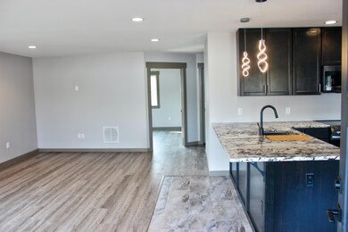 907 13th Front to Living