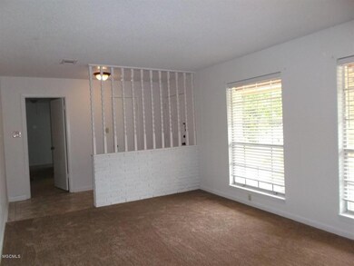 003_Formal Living