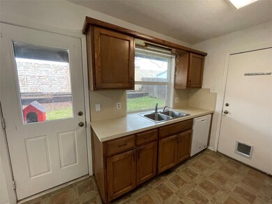 122 Black Forest Dr, Weatherford, TX 76086 - photo 7