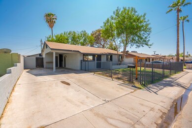 8217 W Trafalgar Ave, Phoenix, AZ 85033 - photo 3