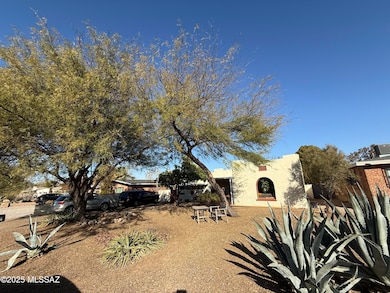 1419 E Linden St, Tucson, AZ 85719 - photo 4