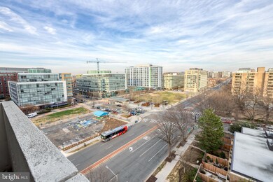 Tiber Island unit N810, Washington, DC 20024 - photo 2