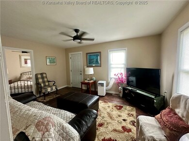 709 Dunbar Ave, Dunbar, WV 25064 - photo 5