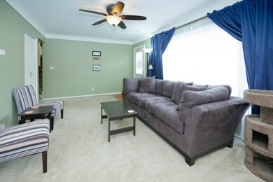 2026 Skyline Dr-105
