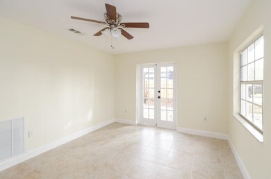 Quince dinning room
