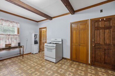 207 Cumberland Rd, Lowell, MA 01850 - photo 4