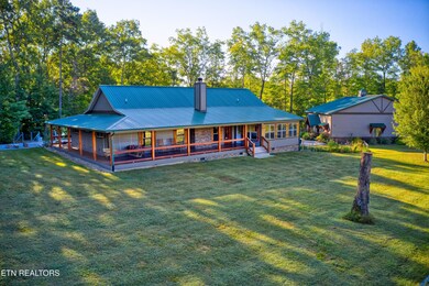 219 Blazing Saddle Dr, Jamestown, TN 38556 - photo 2