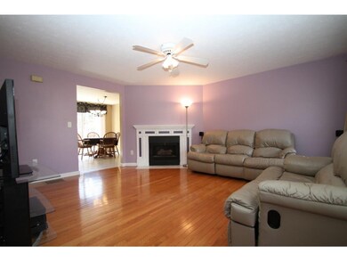 11 Wyndmere Dr unit 11, Londonderry, NH 03053 - photo 5