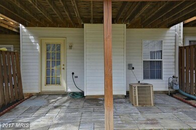 13022 Shamrock Glen Dr, Germantown, MD 20874 - photo 4